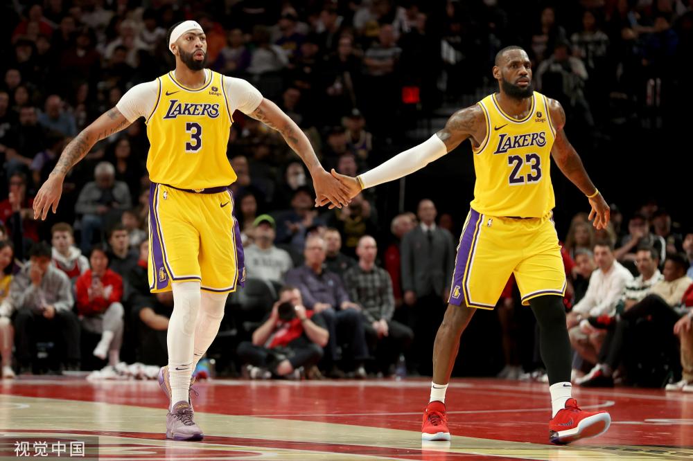 和严格的 和严格的